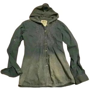 Levi’s umbre denim girls shirt size large  (12-14)